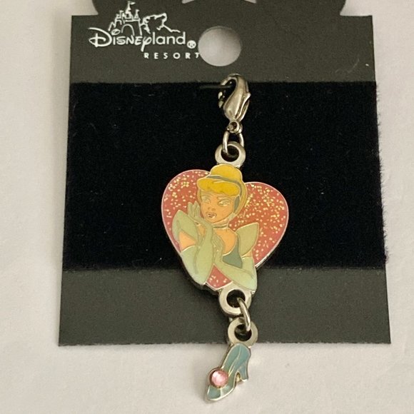 Vintage Disney Princess Cinderella Slipper Charm Clip On Bracelet Zipper Pull - Picture 2 of 10